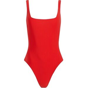 - Stylest DreamSculpt™ Square Neck Tank
Size XL
EUC